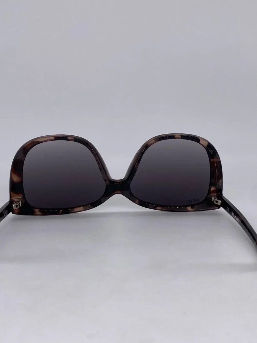 Quay Australia Ever After 125 Sunglasses 146mm Brown Tortoise Frame Cat 3 Lenses